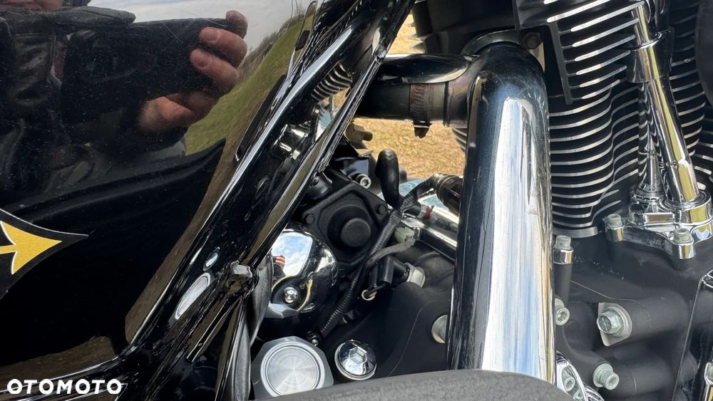 Harley-Davidson FLHT Electra Glide Standard - 19