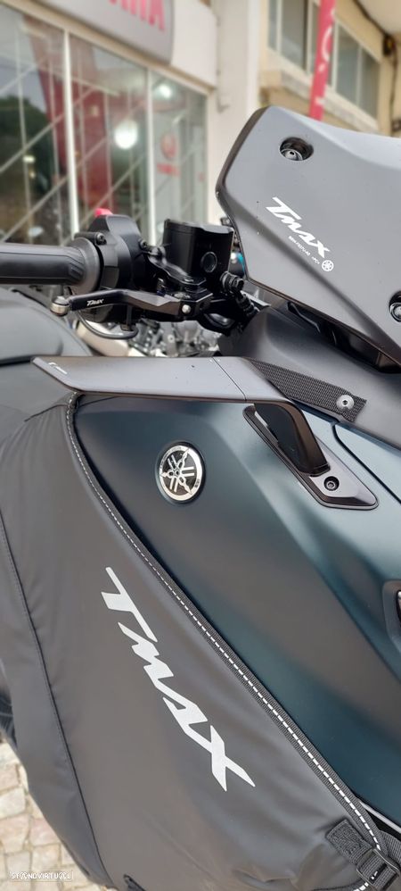 Yamaha TMAX - 32