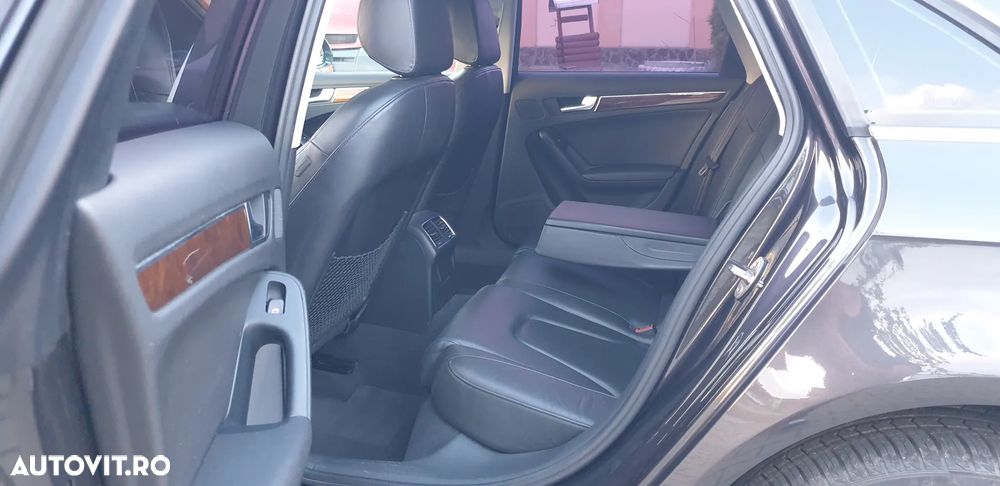 Audi A4 Limuzina 2.0 TDI DPF S line Sportpaket - 9