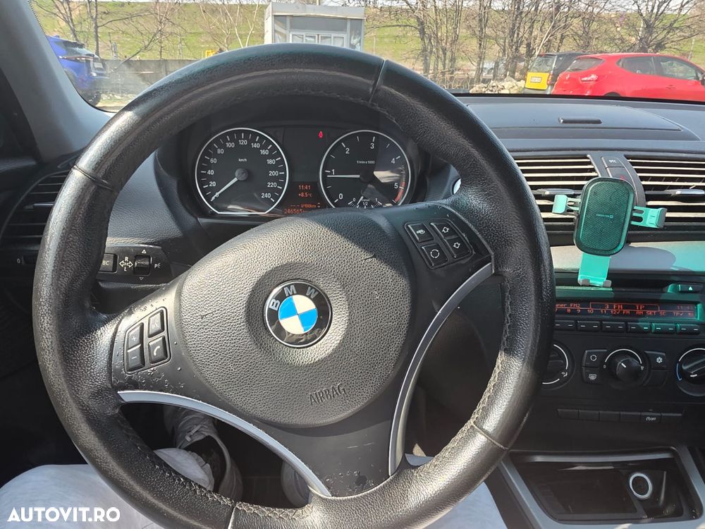 BMW Seria 1 118d - 22