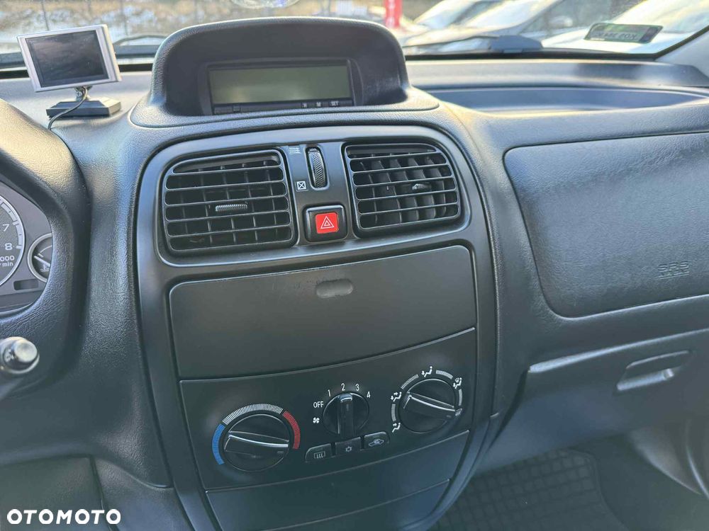 Mitsubishi Space Star 1.6 Family - 11