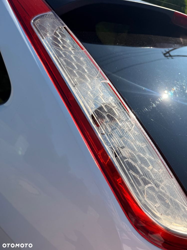 Ford Focus 1.6 Ambiente - 17
