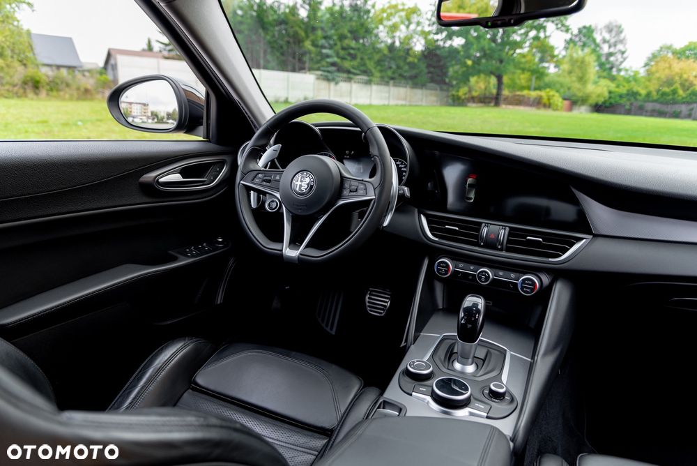 Alfa Romeo Giulia 2.0 Turbo Veloce Q4 - 26