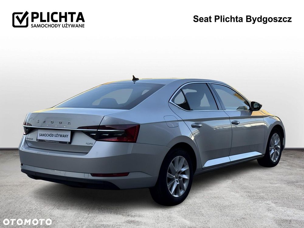 Skoda Superb 2.0 TDI SCR 4x4 Style DSG - 5