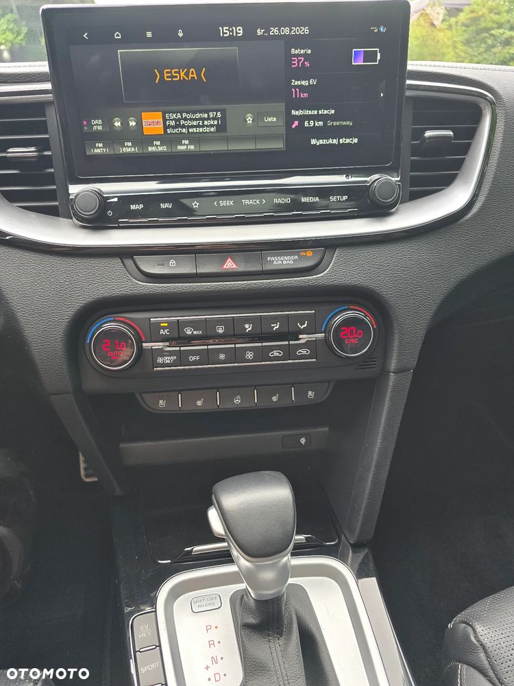 Kia XCeed - 10
