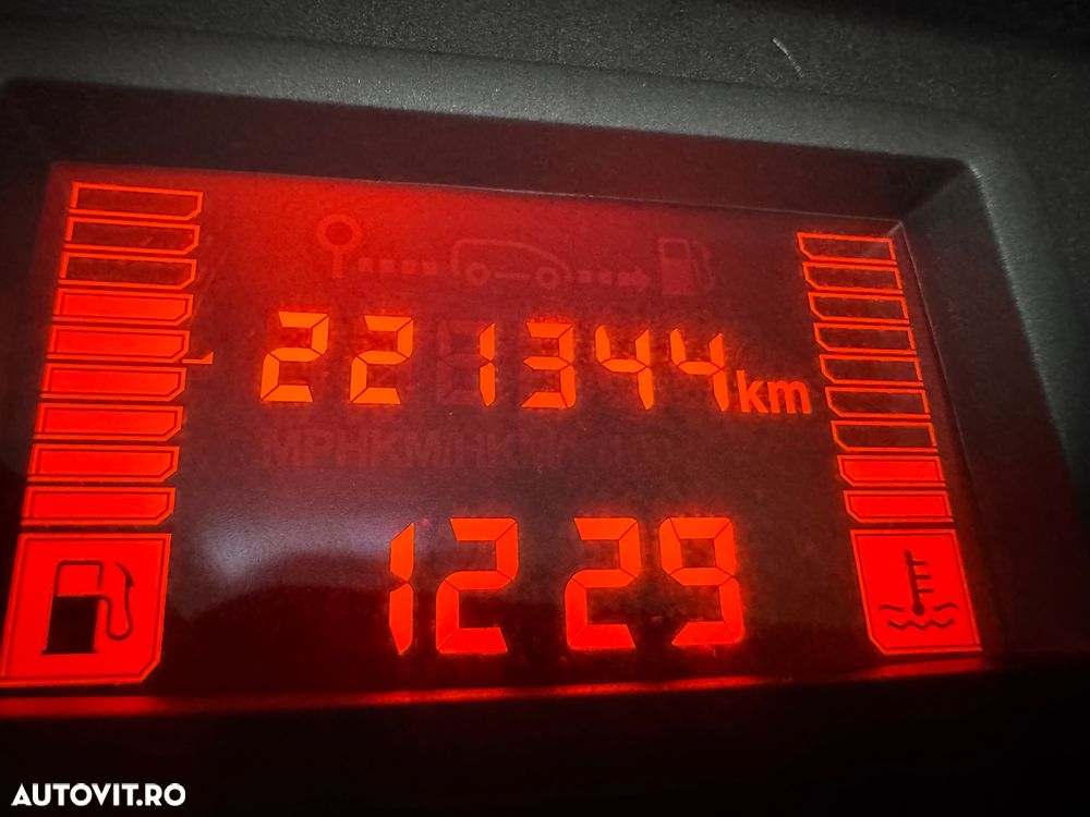 Dacia Logan 1.5 dCi Laureate - 15