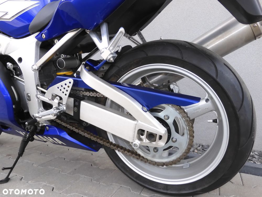 Yamaha R6 - 33