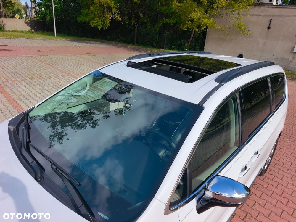 Chrysler Pacifica - 7