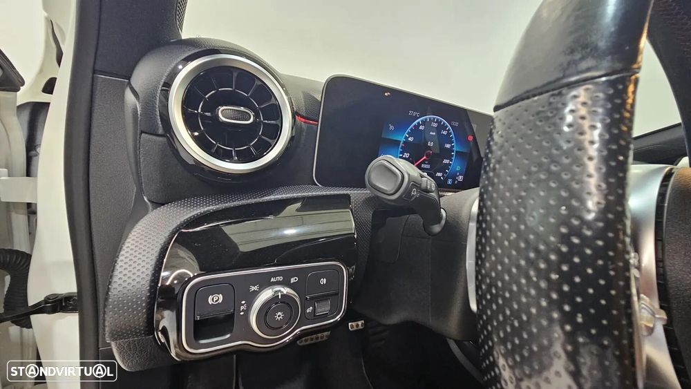 Mercedes-Benz A 180 d AMG Line Aut. - 32