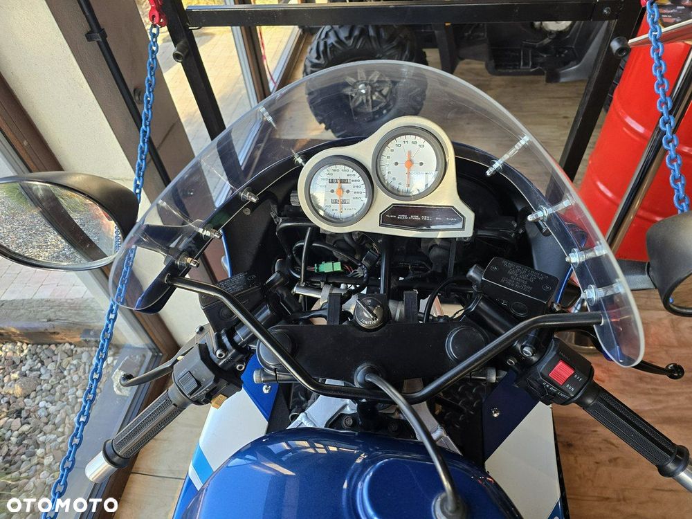 Suzuki GSX-R - 18