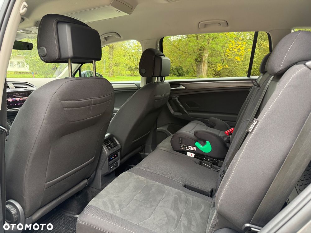 Volkswagen Tiguan Allspace 2.0 TSI 4Mot Elegance DSG - 11