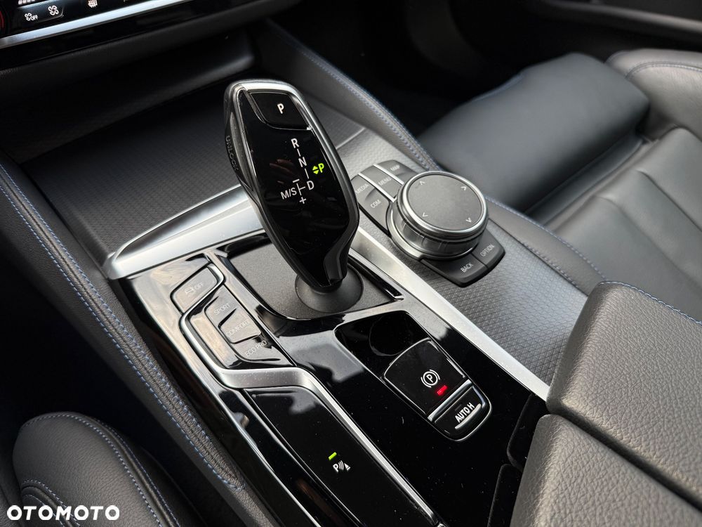 BMW Seria 5 530d M Sport Edition - 23
