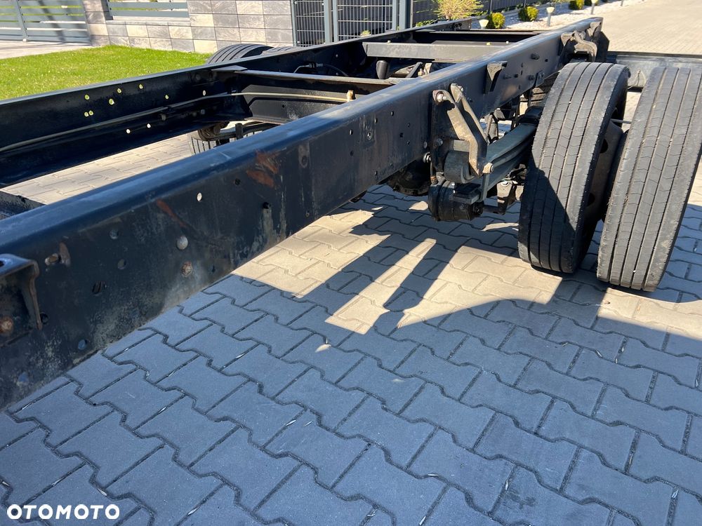 Nissan Atleon 80.140 - 23