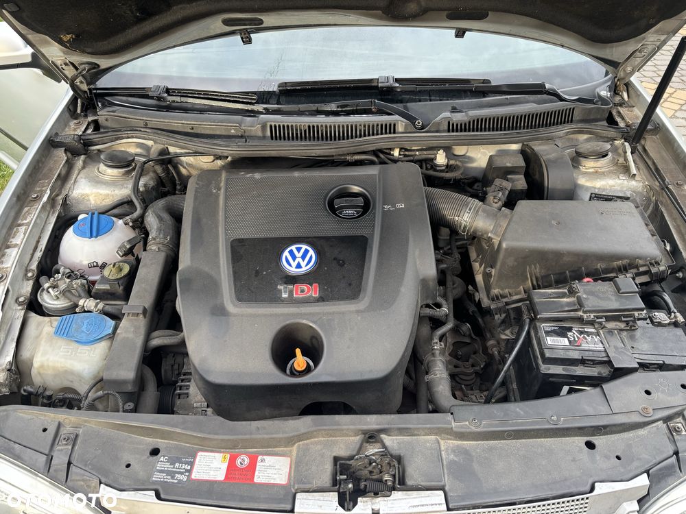 Volkswagen Golf - 8
