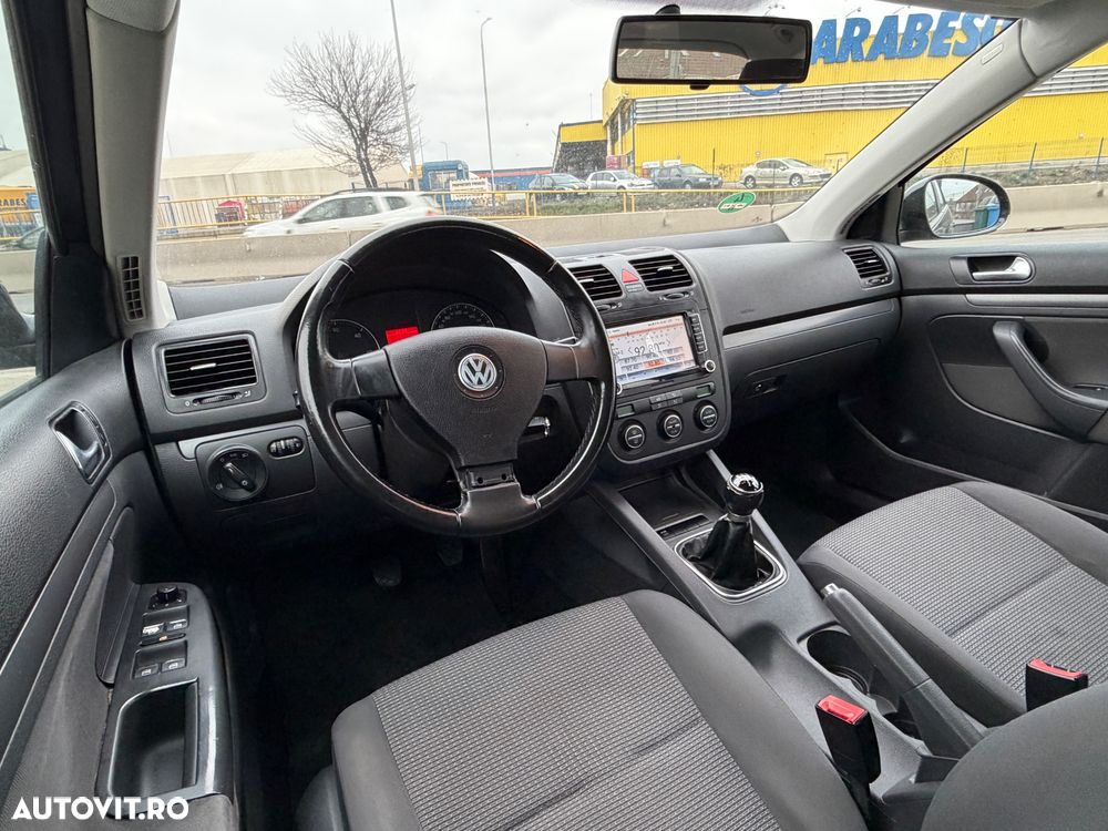 Volkswagen Jetta 1.9 TDI DPF United - 10