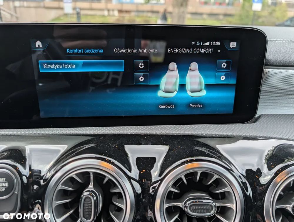 Mercedes-Benz CLA 200 7G-DCT Entry - 11