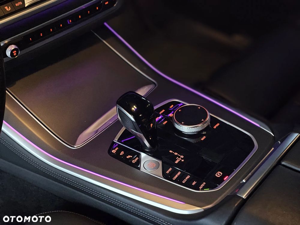 BMW X5 xDrive25d - 27