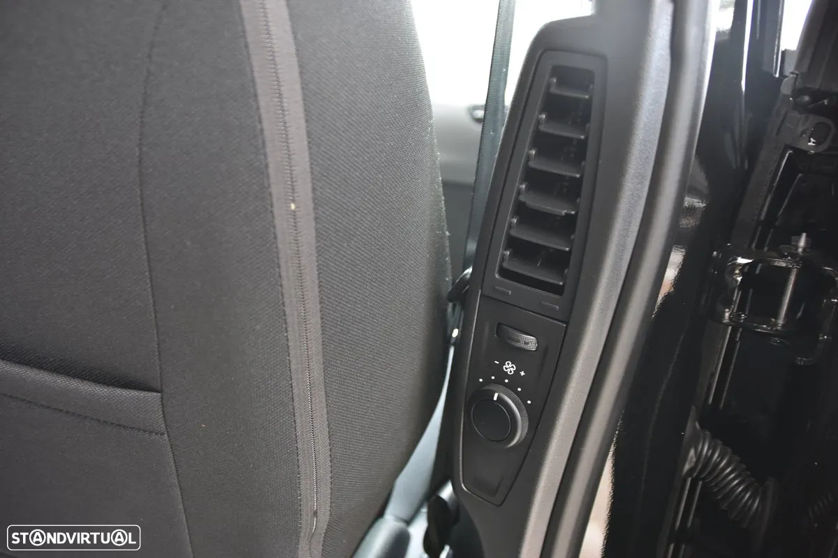 Citroën Grand C4 Spacetourer 1.5 BlueHDi Feel EAT8 - 24