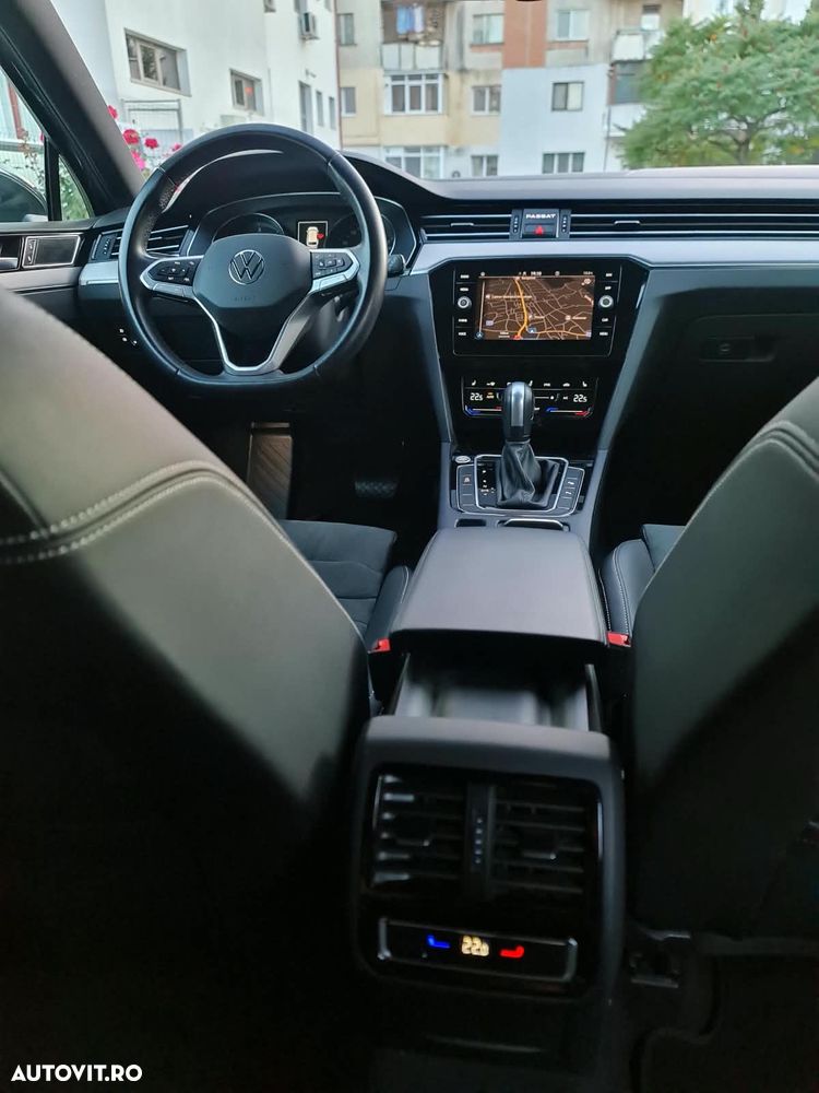 Volkswagen Passat 2.0 TDI SCR DSG Elegance - 12