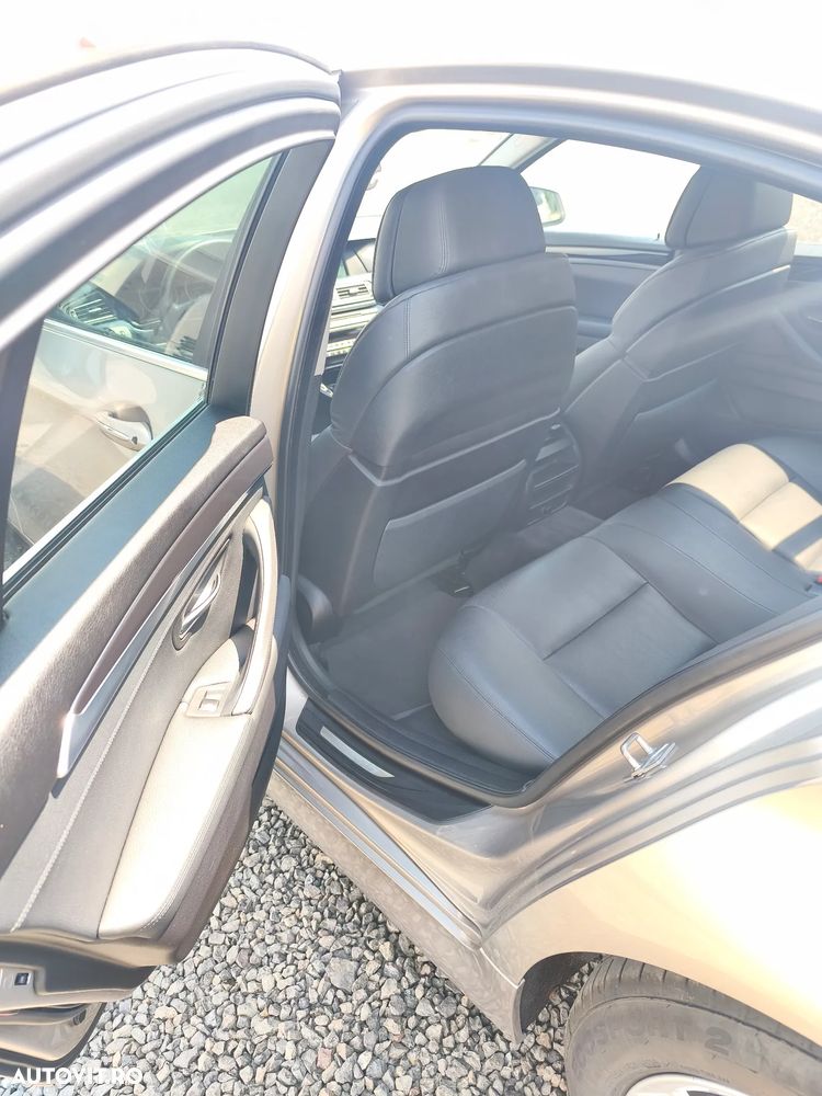 BMW Seria 5 520d Sport-Aut. - 16