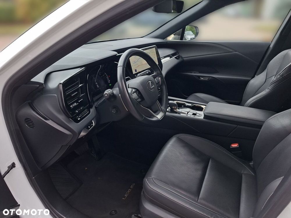 Lexus RX - 9