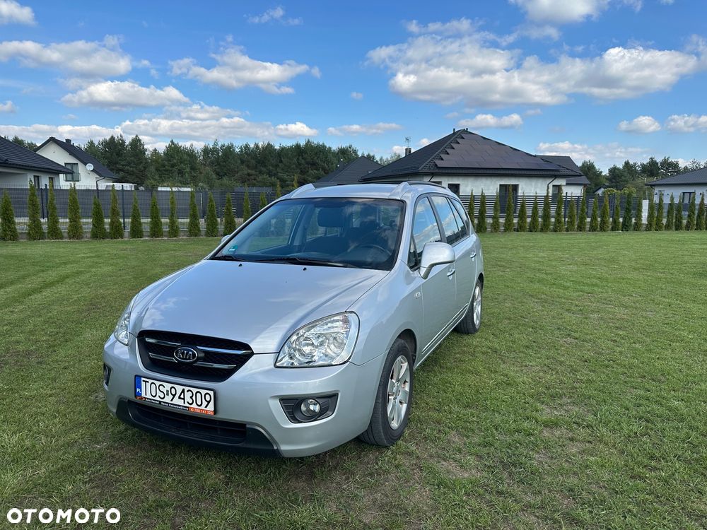 Kia Carens 2.0 CVVT LX Basis - 20