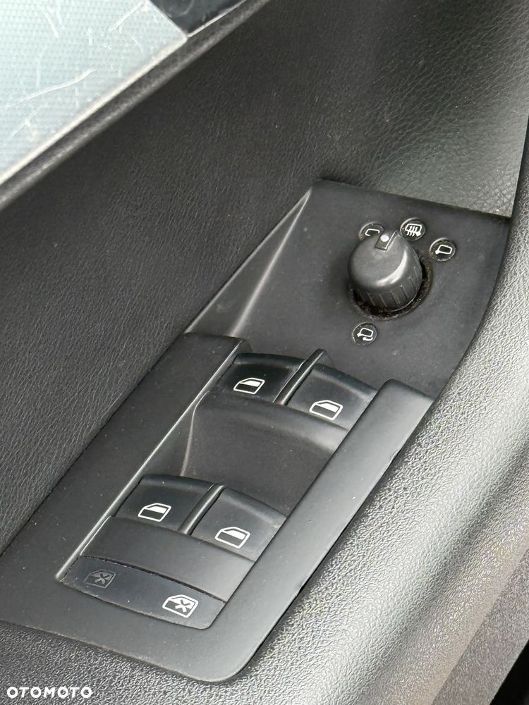 Audi A3 Sportback 2.0 TDI DPF Ambiente - 15