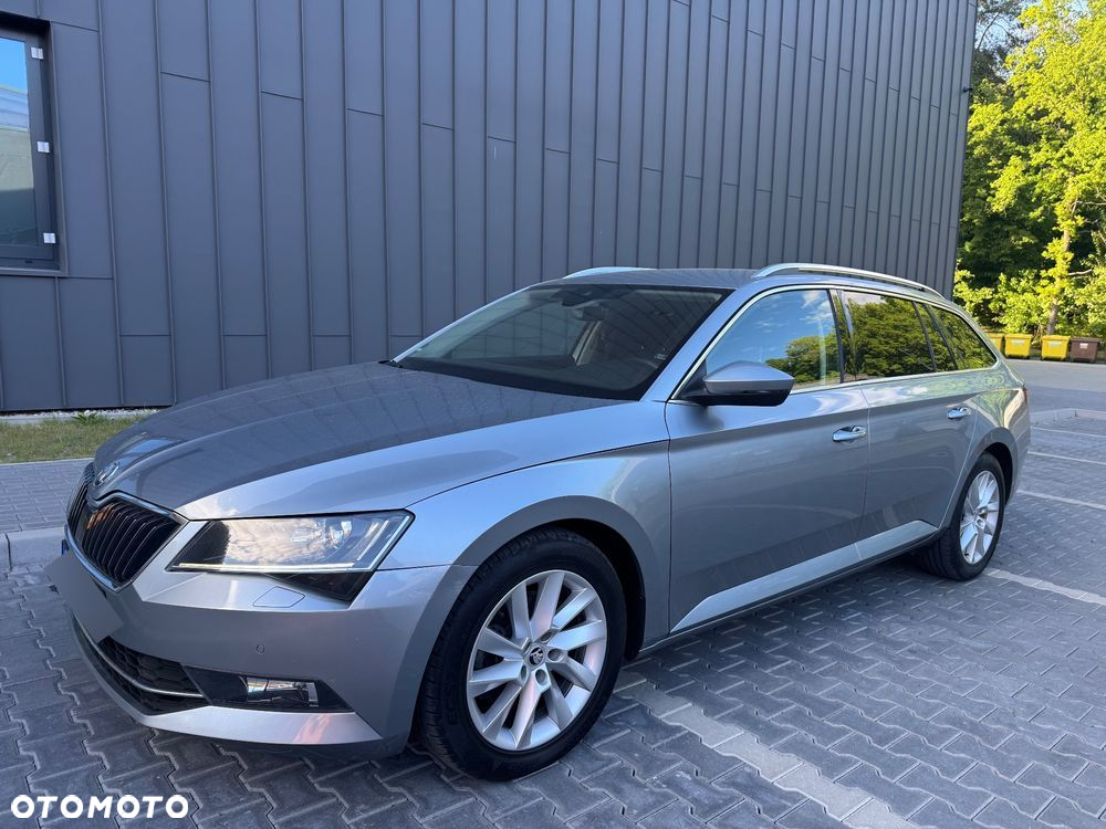 Skoda Superb 2.0 TDI DSG Premium Edition - 5