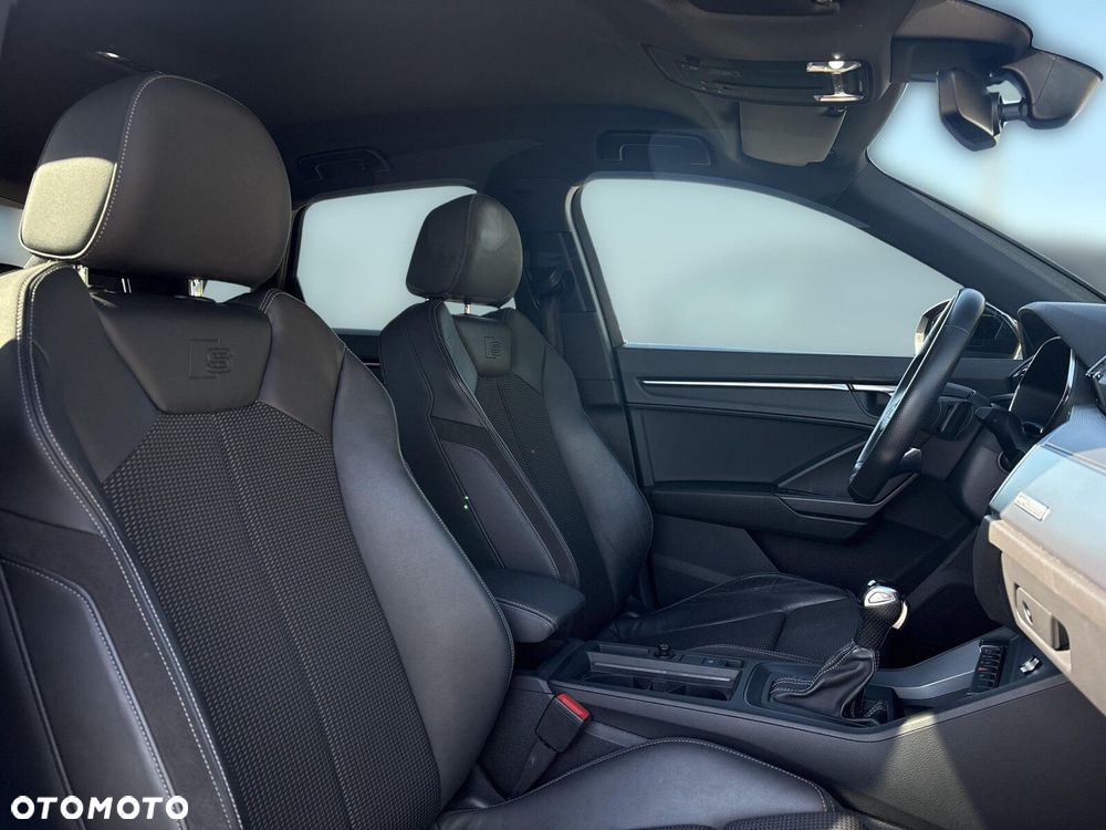 Audi Q3 - 22