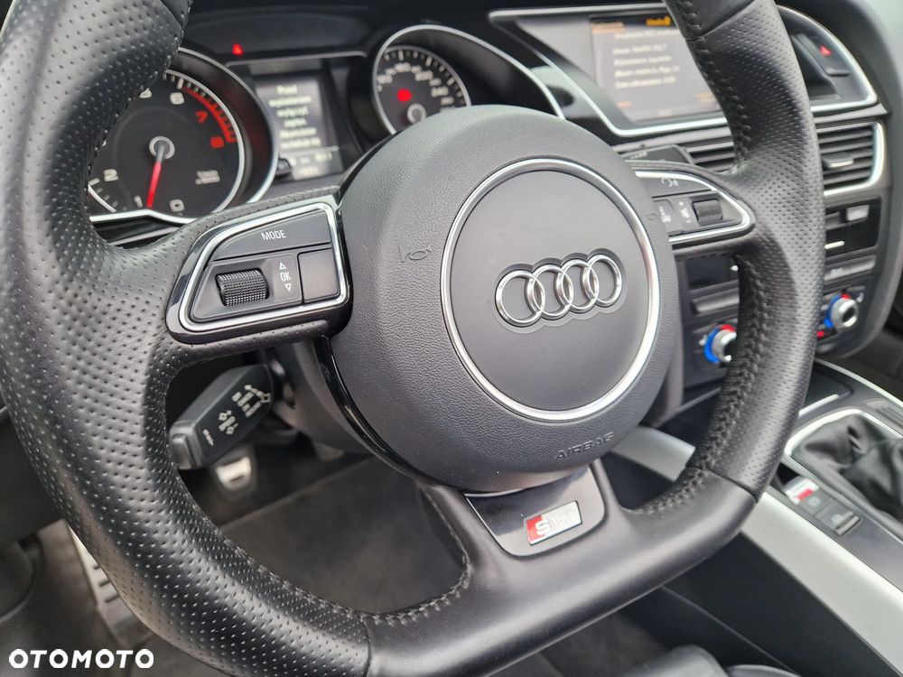 Audi A5 Cabrio - 23