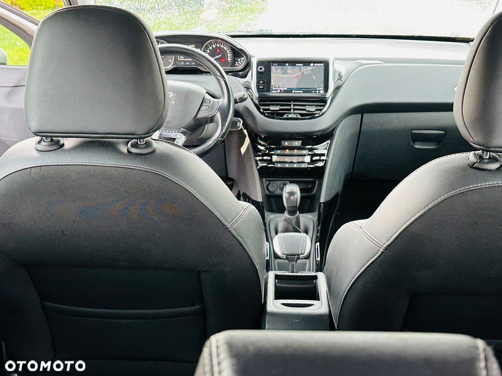 Peugeot 2008 BlueHDi 100 STOP & START Allure - 8
