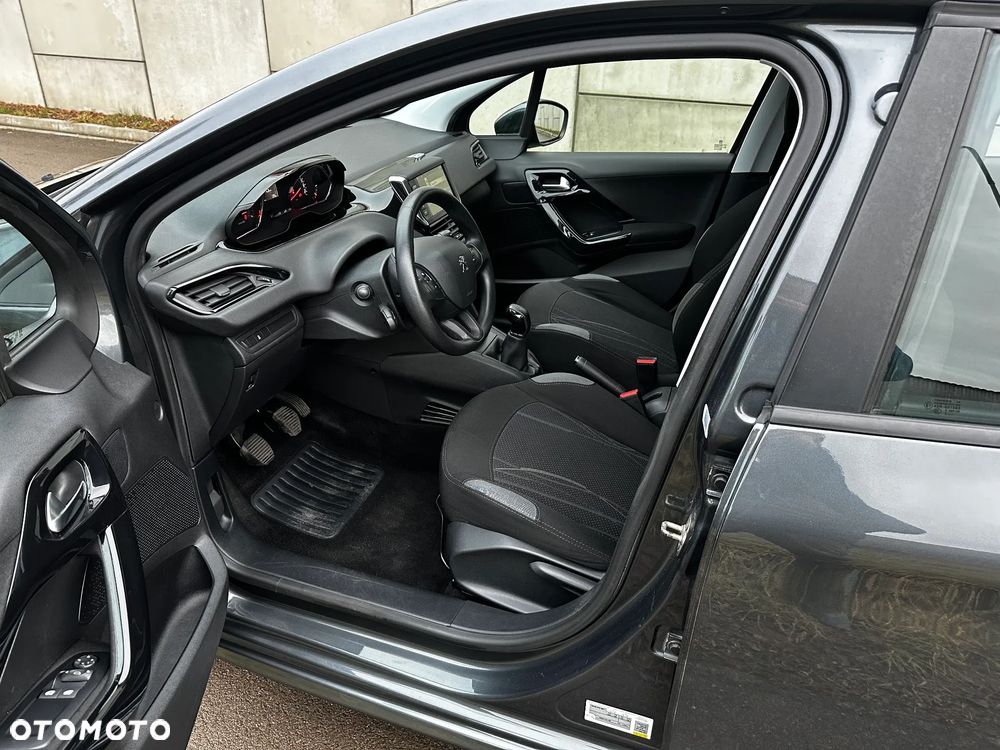 Peugeot 208 82 VTI Active - 11