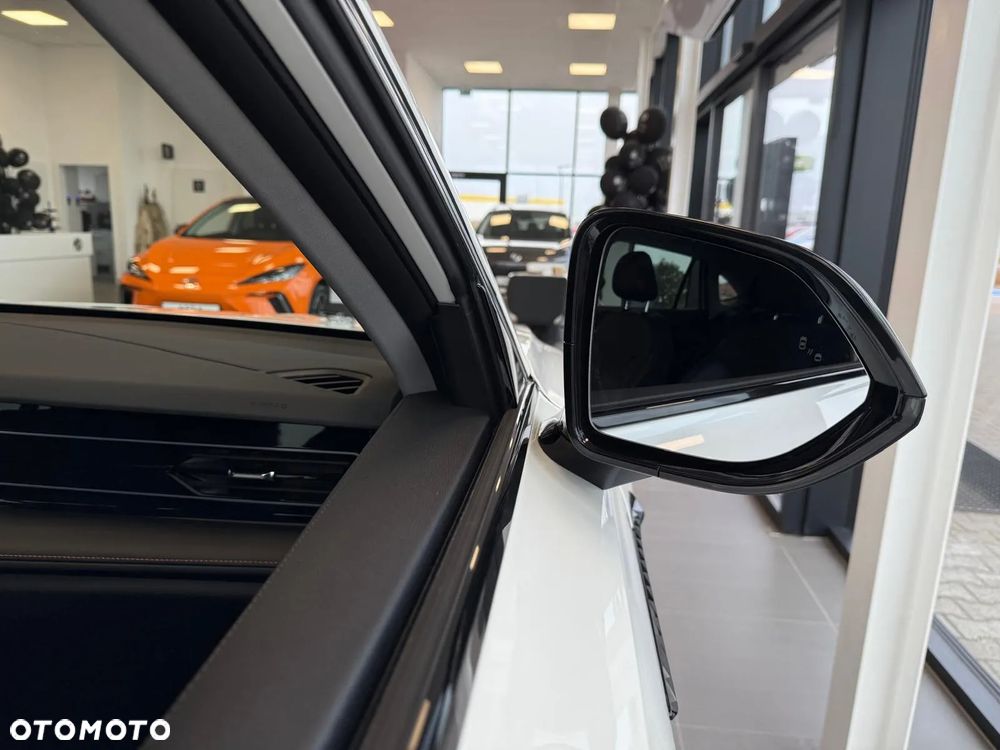 MG HS 1.5T HEV+ Exclusive - 12