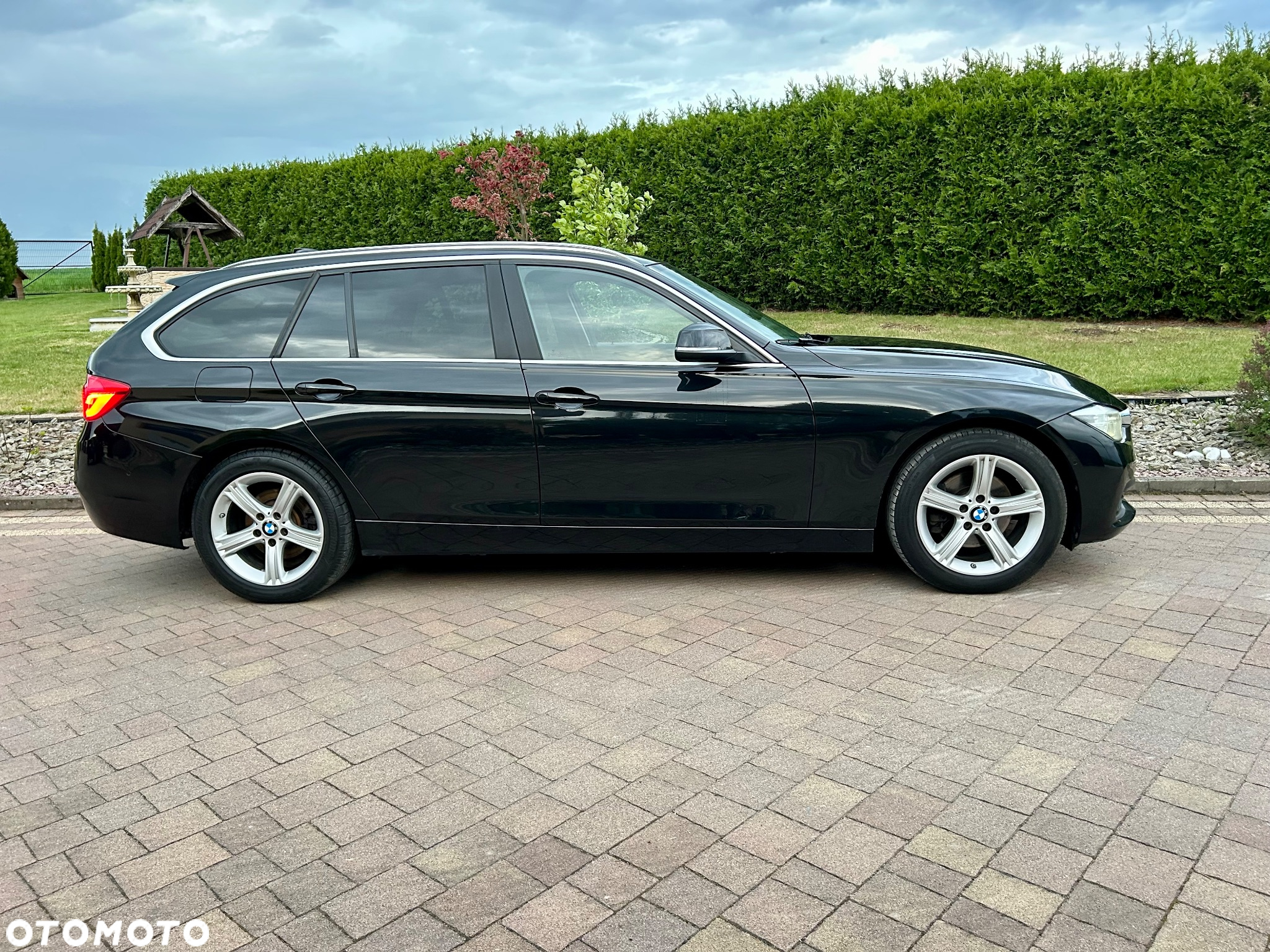 BMW Seria 3 320d Touring Sport Line - 19