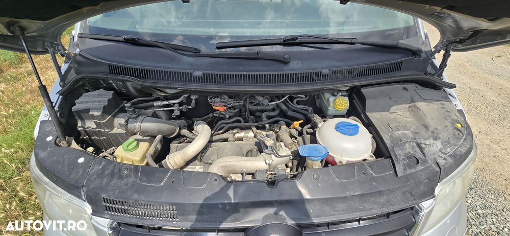 Volkswagen Transporter - 9