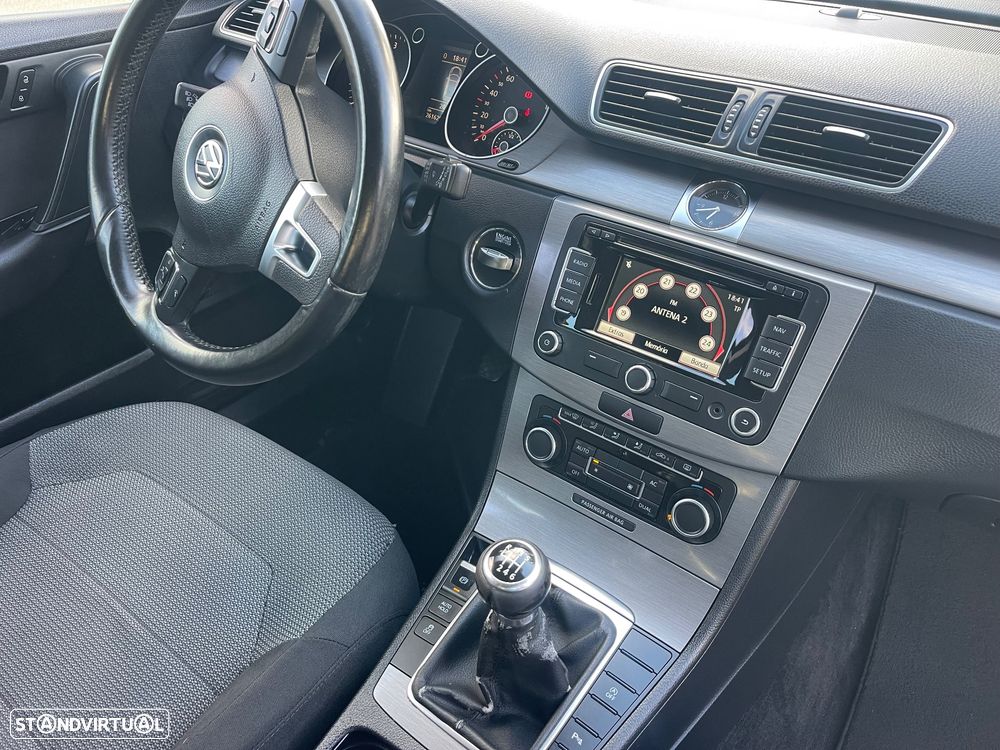 VW Passat Variant 1.6 TDI BlueMotion - 7
