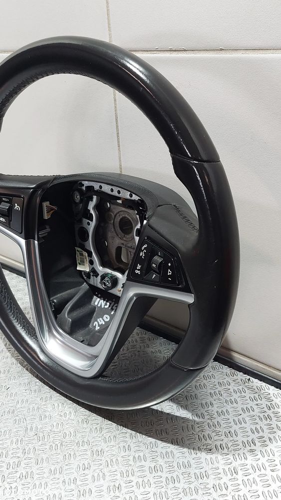 KIEROWNICA WIELOFUNKCYJNA OPEL INSIGNIA R2012 NR 13316547 - 3