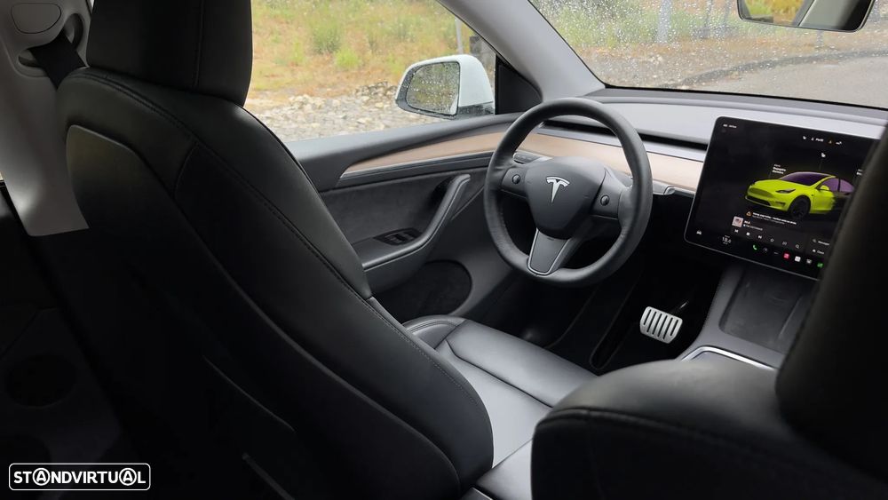 Tesla Model Y Performance Dual Motor AWD - 8