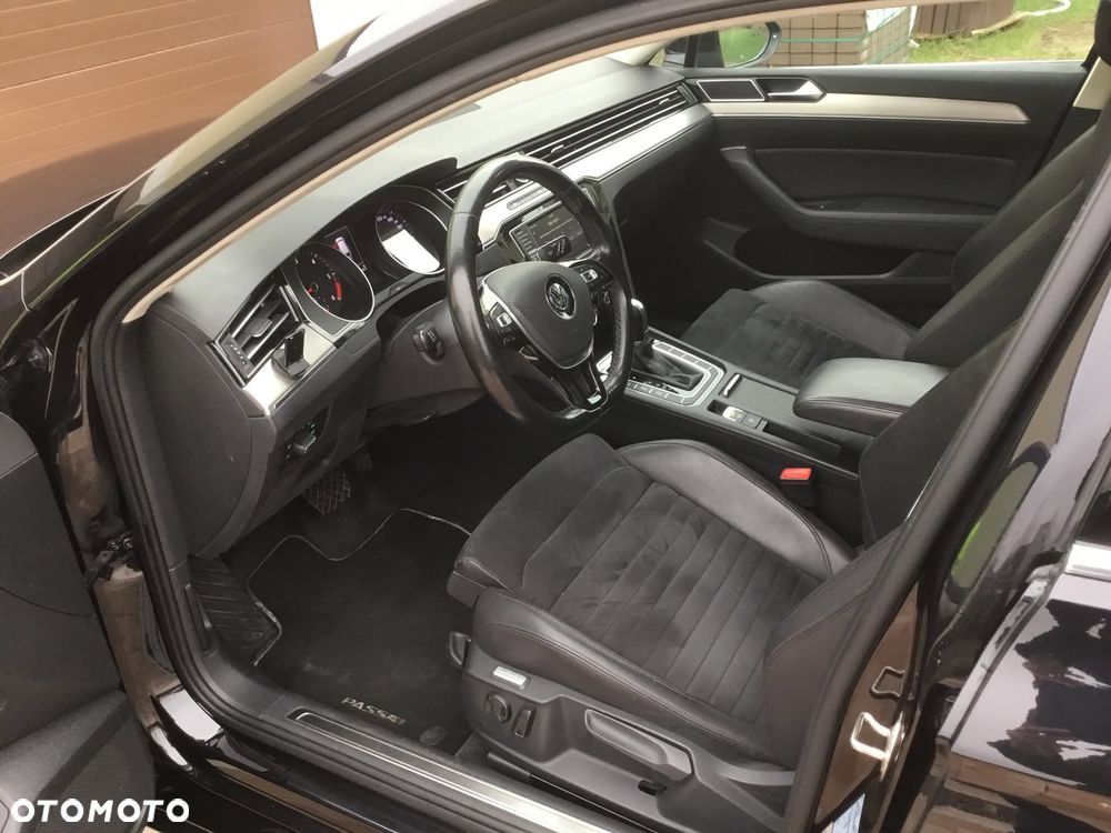 Volkswagen Passat 2.0 TDI SCR DSG Highline - 25