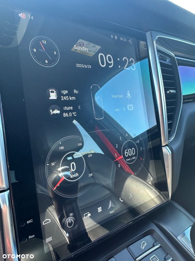 Porsche Macan Turbo PDK - 26