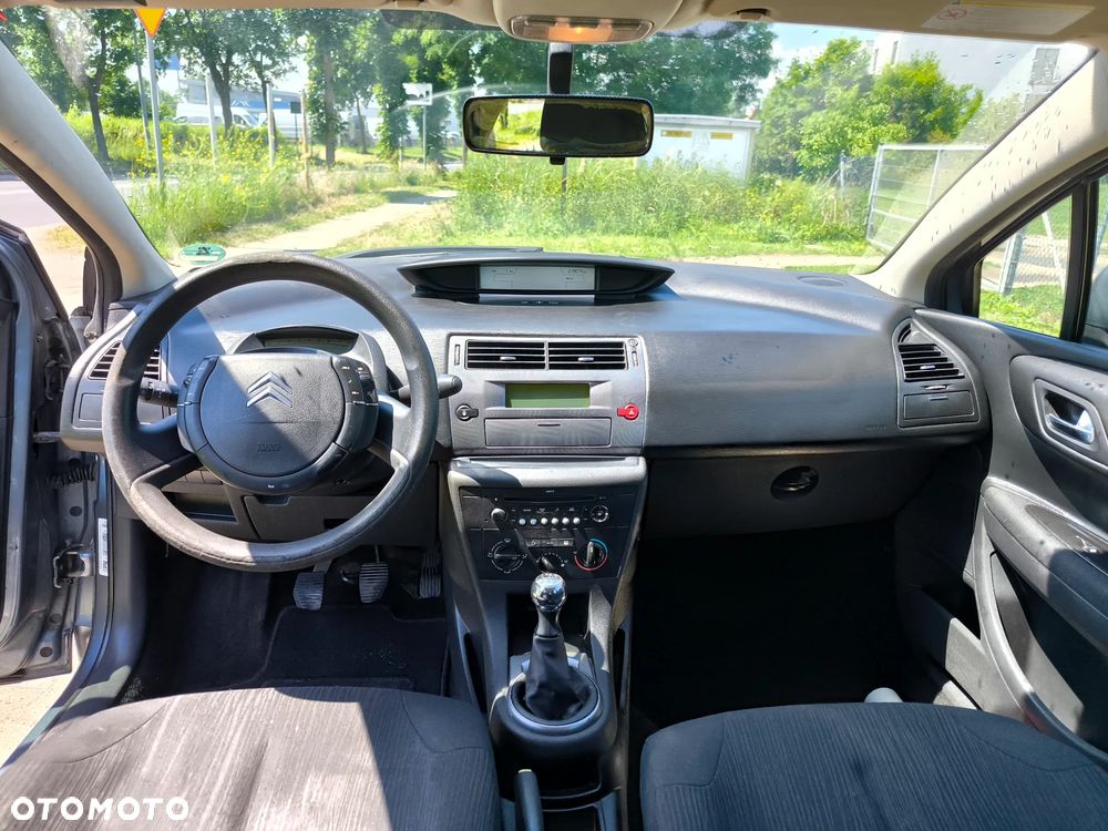 Citroën C4 1.4 16V SX - 9