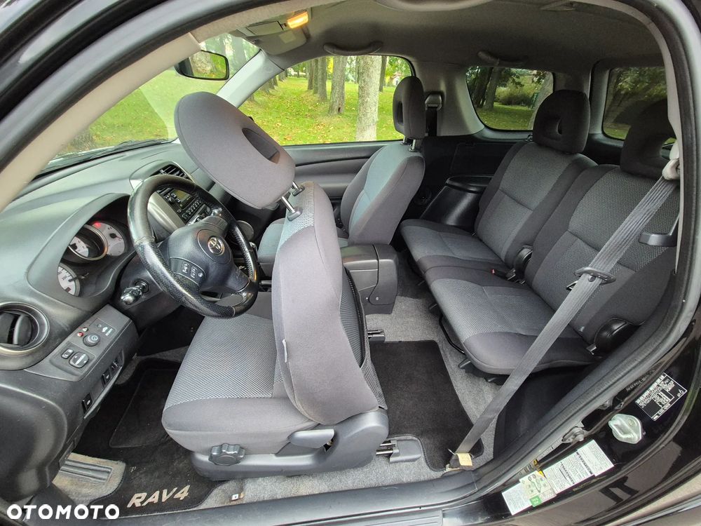 Toyota RAV4 - 14