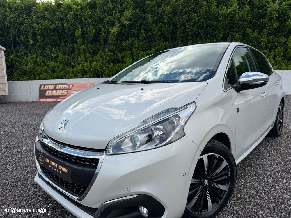 Peugeot 208 1.2 PureTech GT Line - 24