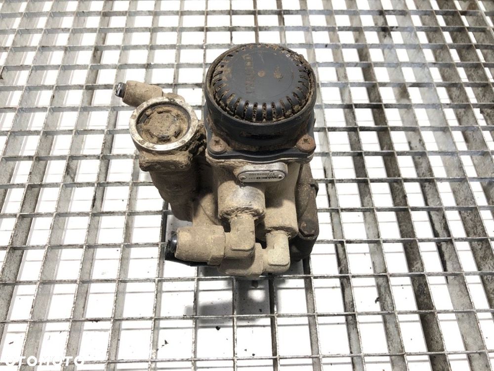 ZAWÓR STEROWANIA PRZYCZEPĄ  SCANIA 4 - series 1995 - 2008 114 C/330 9730090100 - 1