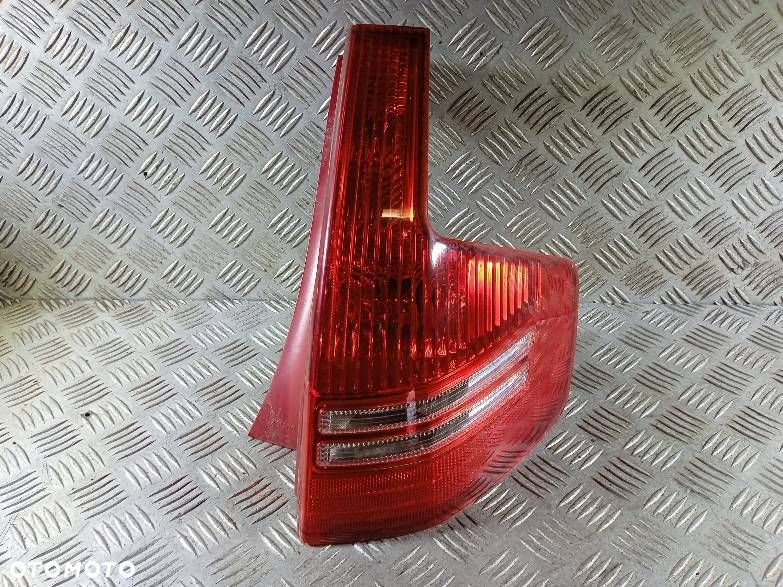 LAMPA PRAWA TYLNA CITROEN C4 - 1