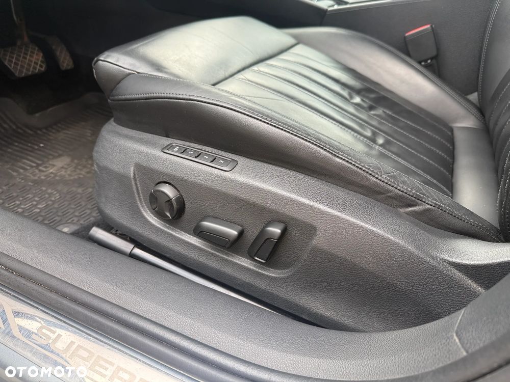Skoda Superb 2.0 TDI Style DSG - 23