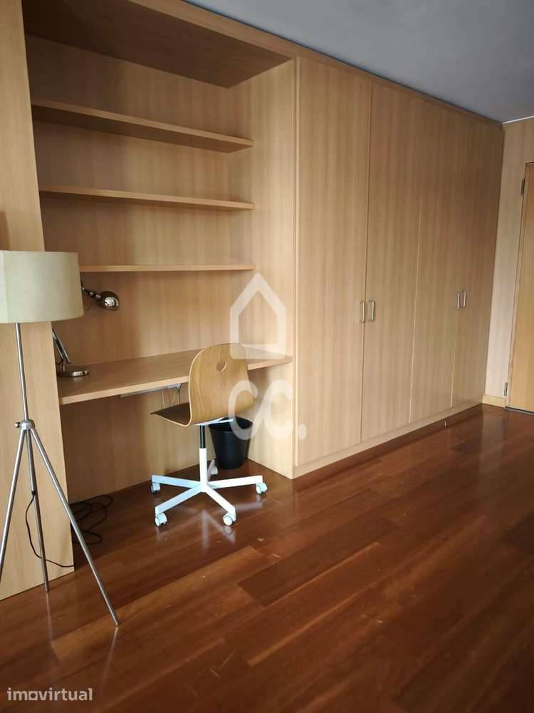 Apartamento T0 mobilado e equipado no centro da Solum - Grande imagem: 3/18