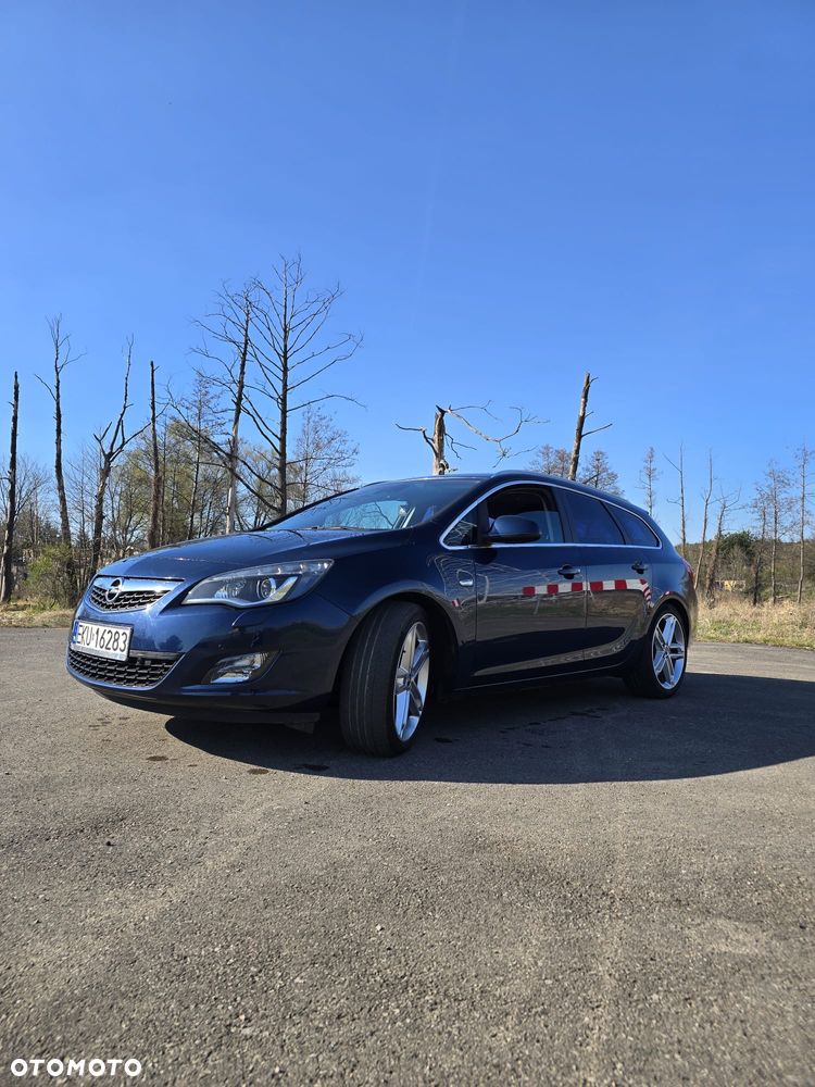Opel Astra 1.4 T Cosmo - 2