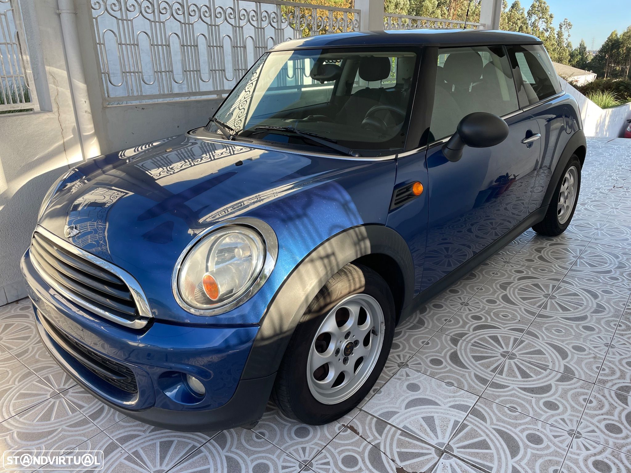 MINI 3 Portas One D - 1