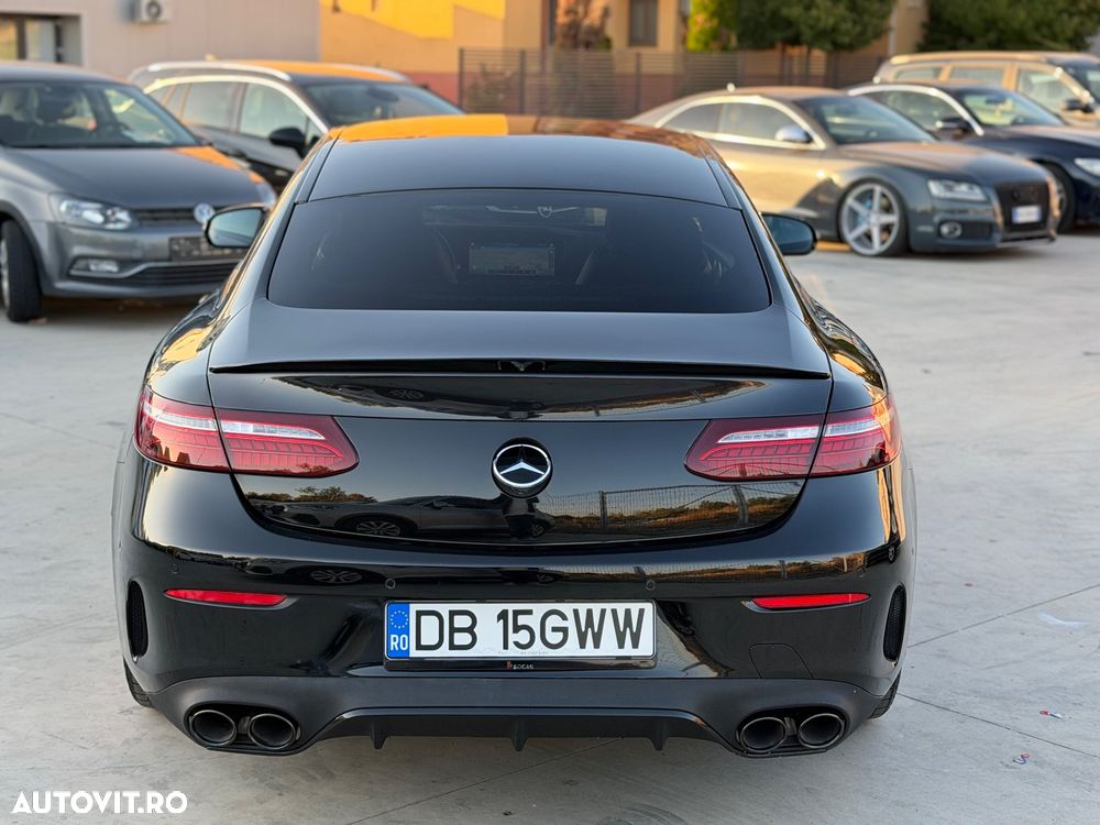 Mercedes-Benz E 300 - 5